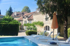 Hotels in Montcaret